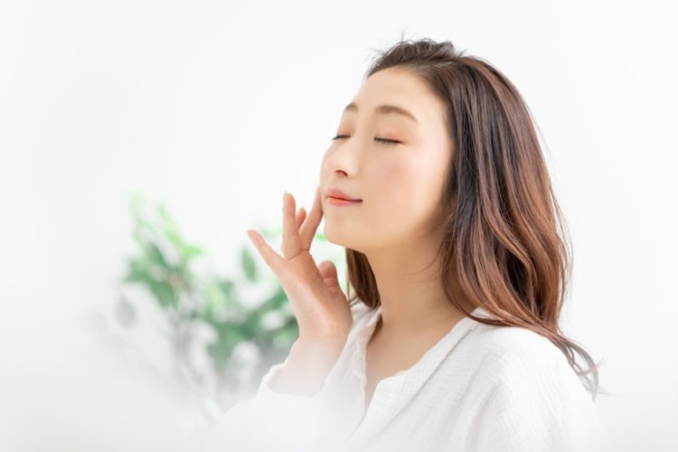 糸リフトで
