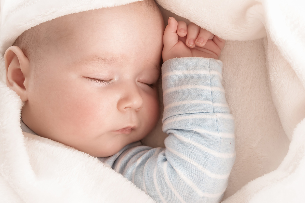 ベビーコラーゲンは赤ちゃんのようなハリのある滑らかな肌に導きます。