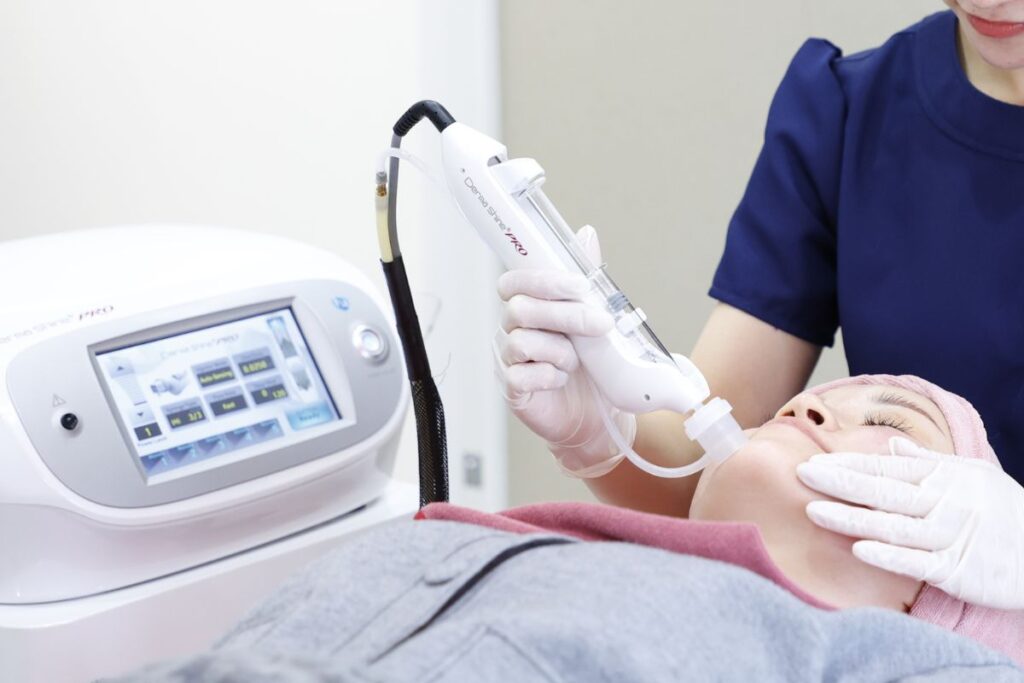 水光注射の施術の様子